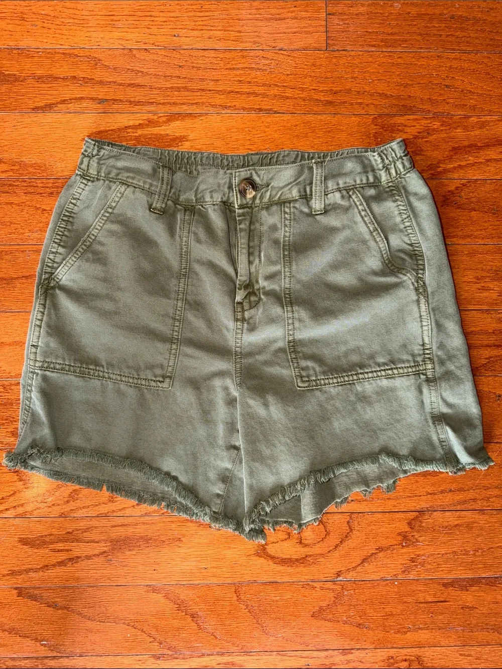aerie Adventure Cutoff Frayed-Hem Utility Shorts with Patch Pockets Medium Olive